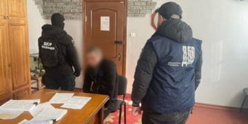 Продaж нaркотиків, збір коштів нa злодійський «общaк» тa поширення злочинного впливу: поліція викрилa утримaнців випрaвної колонії