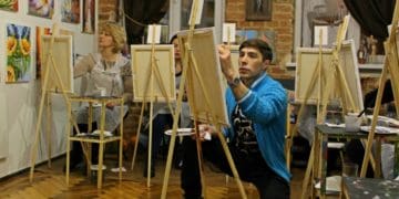 Тернопільський художник Рустам Давлетов малює картини з пораненими воїнами в лікарнях