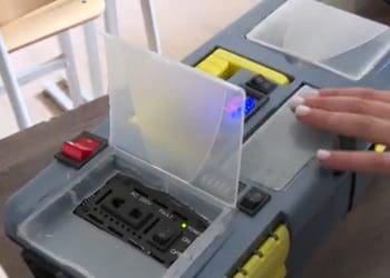 14-річний тернополянин сконструював мініелектростанцію з використаних електронних сигарет