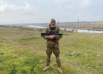 З невимовним болем і важкою тугою сприйняв сумну звістку з фронту колектив тернопільських світлотехніків: загинув голова корпорації “Ватра” Юрій Гапоненко