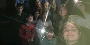 Благодійність для дітей від учасників молодіжної організації