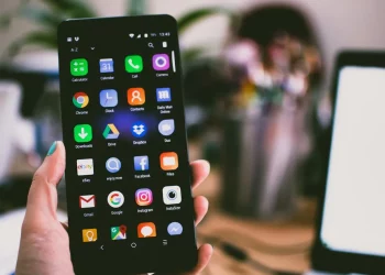 Корисна функція смартфона для захисту від шахраїв і не тільки