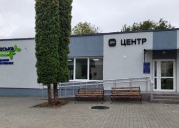 Голові громади на Тернопільщині мешканці пропонують йти за руським кораблем