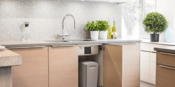 Які існують способи очищення води в побуті та чому це важливо знати