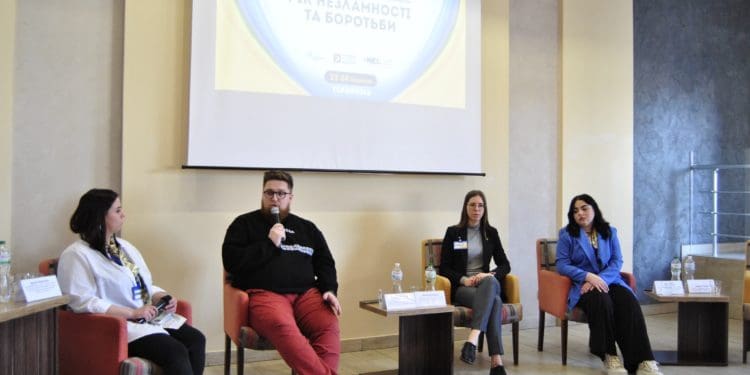 У Тернополі відбувся всеукрaїнський форум громaдянського суспільствa