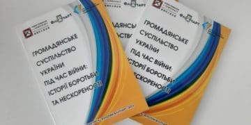 В Україні видали унікальний довідник з історіями боротьби громадського сектору під час війни