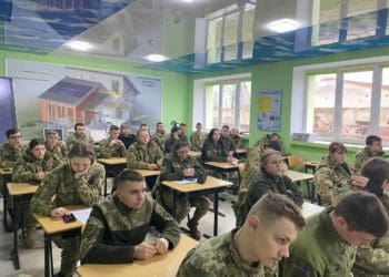 У Тернопільському коледжі відбулися інформаційні заходи про мінну небезпеку