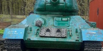 Мер містечка на Тернопільщині продає танк