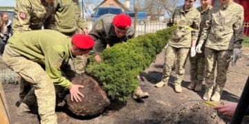 Курсанти Тернопільського коледжу підтримали акцію «1 мільйон дерев життя»