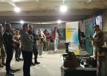 Тернополяни вчилися користуватися зброєю