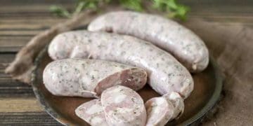 Біла ковбаса: святковий рецепт