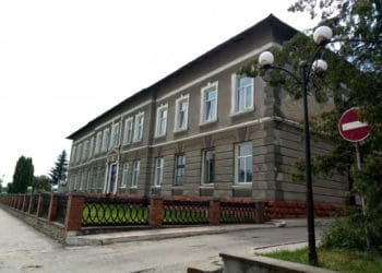 Три громади на Тернопільщині відмовляються приєднуватися до кластерної лікарні у Козові