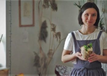 Жителька Тернополя випікає паски для веганів за авторським рецептом