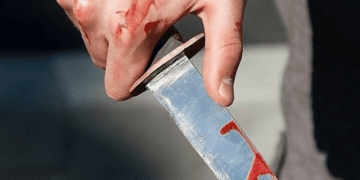 Тернополянин підрізав “колегу по чарці” – останній стікав кровʼю від ножового поранення