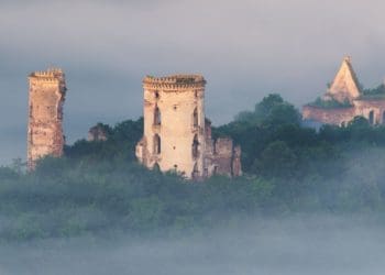 Фотографія Сергія Рижкова із зображенням Червоногородського замку у селі Нирків стала срібним призером конкурсу