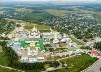 Почаївська Лавру перевірять