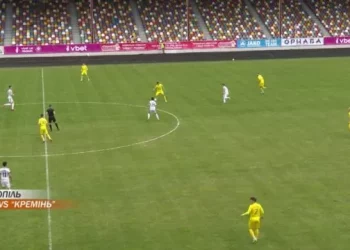 Тернопільський футбол: поєдинок між командами “Нива” та “Кремінь”