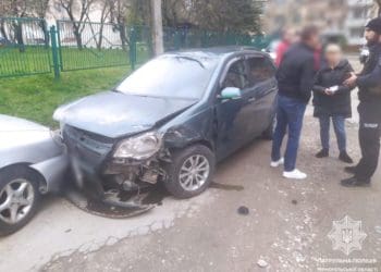 У Тернополі водій “під мухою” з  3,78 проміле алкоголю в крові розтрощив 5 авто