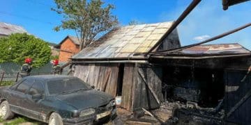 Гараж та іномарка згоріли у Бережанах