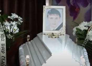 Через двадцять років після загибелі: захоронили рештки юнака, якого друзі закопали на сміттєзвалищі