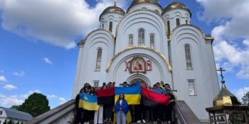 Прихожан церкви московського патріархату поменшало: у Тернополі вчергове організували протест