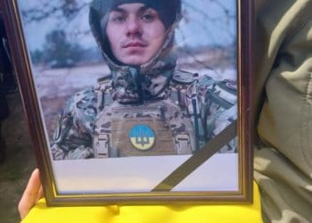 На Тернопільщині попрощалися із юним бійцем Михайлом Теслюком: йому був лише 21 рік
