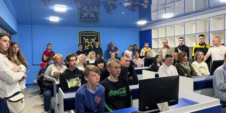 День відкритих дверей провели у Тернопільському коледжі із посиленою військовою підготовкою (Фото)