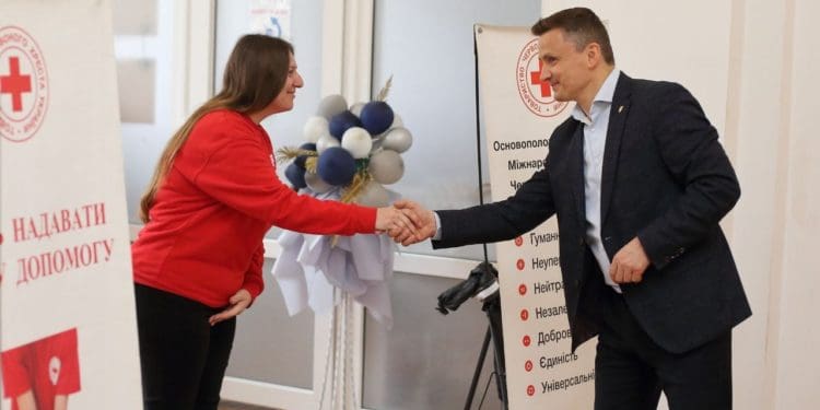 Голова Тернопільської облради Михайло Головко привітав працівників і волонтерів Червоного Хреста зі 105-річницею