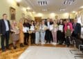 Голова облради Михайло Головко відзначив кращих випускників Тернопільщини та вручив їм грошові винагороди