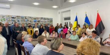 Працівниць Тернопільського коледжу привітали до Дня матері