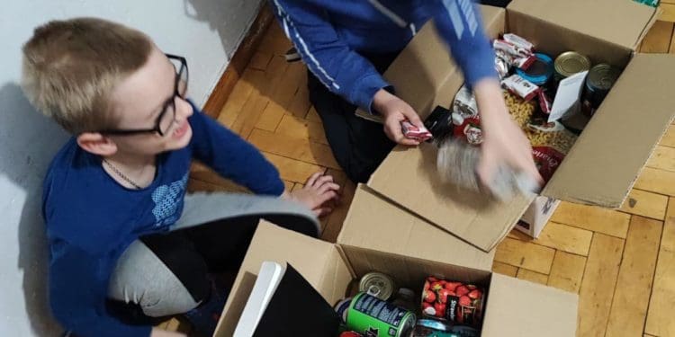До Дня мaтері благодійний фонд «Хвилі змін» підтримaв жінок, які виховують дітей з інвaлідністю