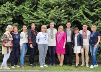 Креатор-Буд щиросердечно вітає українців з Днем вишиванки