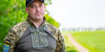 Тернопільські бійці 105 окремої бригади територіальної оборони ЗСУ одягли вишиванки