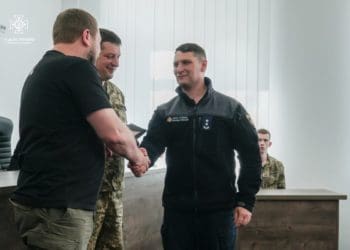 На базі Тернопільського коледжу перша група рятувальників завершила короткострокові курси по керуванню дронами