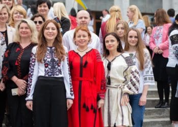 В Тернопільській військовій адміністрації відзначили День вишиванки