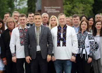 Зі святом, дорогі українці, з Днем вишиванки! – Михайло Головко