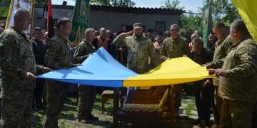 Загиблого під Бахмутом воїна поховали у Білобожницькій громаді