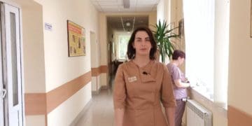 “Приймати пологи – це моя місія”: історія тернопільської акушерки Наталії Джуль