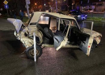 В поліції розповіли деталі нічного ДТП в Тернополі: є потерпілі