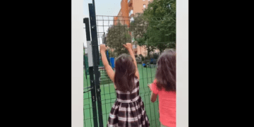 Дитячий майданчик обгородили жителі ОСББ у Тернополі і не впускають інших дітей