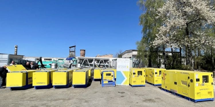 Громади Тернопільщини отримали 16 електрогенераторів за підтримки Програми USAID DOBRE