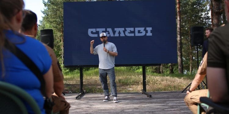 Сергій «Волина» Волинський продовжує допомагати морпіхам навіть у полоні