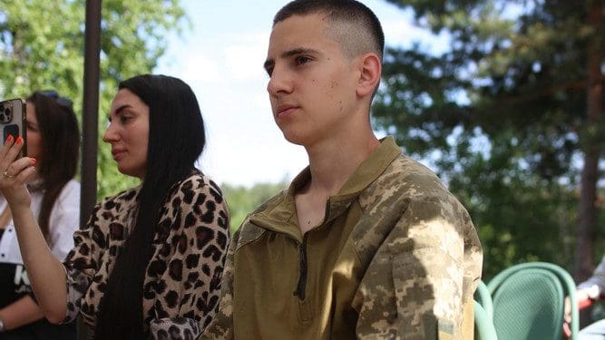 Сергій «Волина» Волинський продовжує допомагати морпіхам навіть у полоні