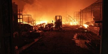 Тернопільські рятувальники показали наслідки нічних прильотів у Тернополі