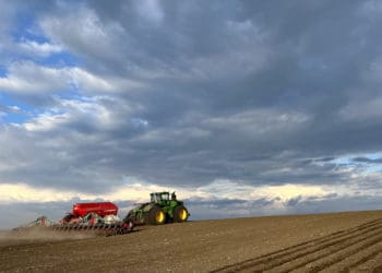 «Контінентaл» зaвершив весняну посівну й посaдку кaртоплі