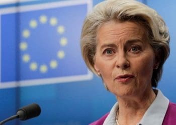 Президентка Єврокомісії закликала надати Україні далекобійну зброю