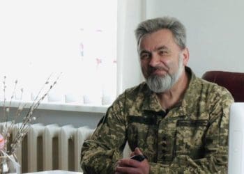 «Це війна батьків, а не дітей»: тернополянин змінив кабінет головного лікаря на окопи