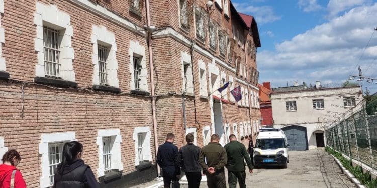 Співробітники Офісу Омбудсмана разом з представниками громадськості відвідали місця несвободи у Тернопільській області