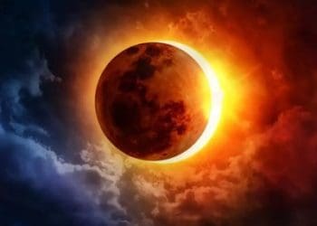 Можна буде побачити і в Україні: 5 травня відбудеться одне з найрідкісніших місячних затемнень
