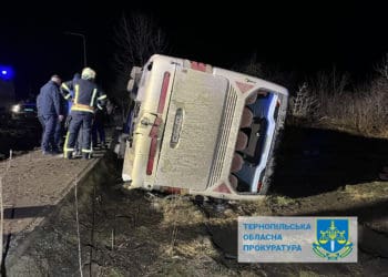 Судитимуть водія туристичного автобуса, який потрапив у смертельну ДТП на Тернопільщині